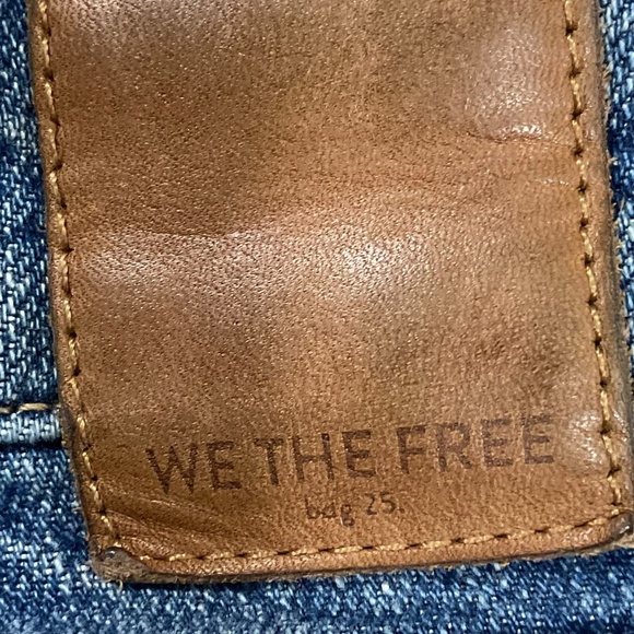 We The Free Free People Mid Rise Distressed Straight Leg Jeans Size 27 - Picture 9 of 13